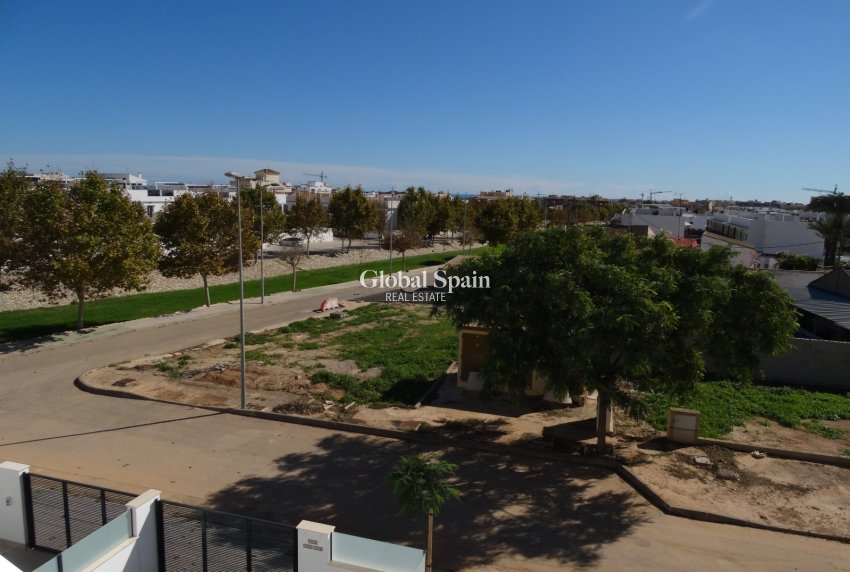 Wederverkoop - APPARTEMENT -
Pilar de La Horadada - Pilar de La Horadada - Town