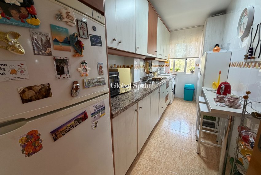 Wederverkoop - APPARTEMENT -
PILAR DE LA HORADADA - Pilar de La Horadada - Town