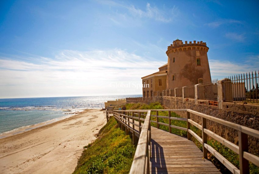 Wederverkoop - APPARTEMENT -
PILAR DE LA HORADADA - Torre de la Horadada