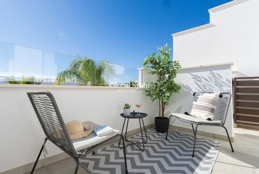 Wederverkoop - APPARTEMENT -
PILAR DE LA HORADADA - Torre de la Horadada