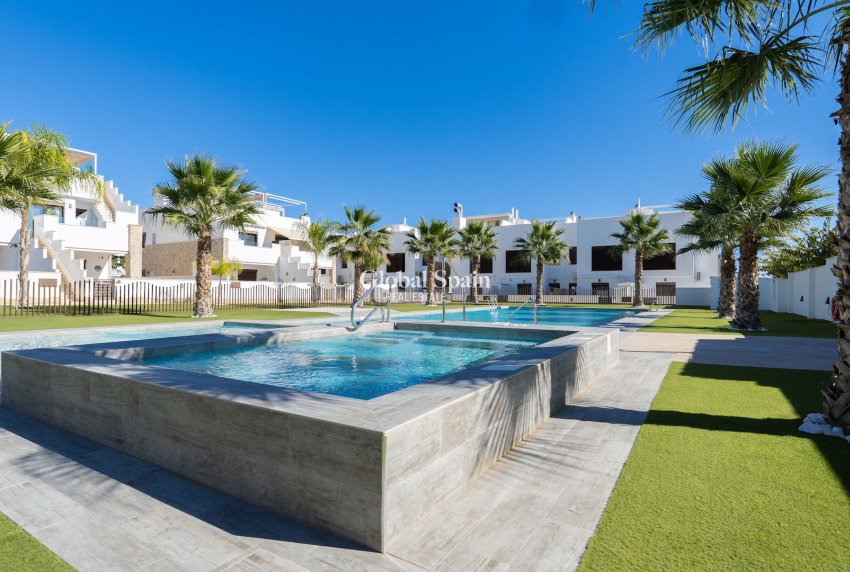 Wederverkoop - APPARTEMENT -
PILAR DE LA HORADADA - Torre de la Horadada