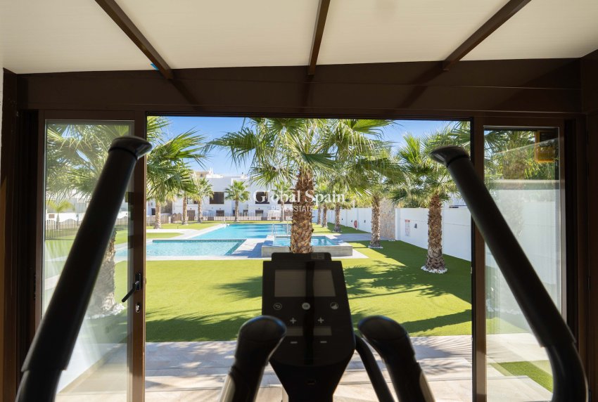 Wederverkoop - APPARTEMENT -
PILAR DE LA HORADADA - Torre de la Horadada