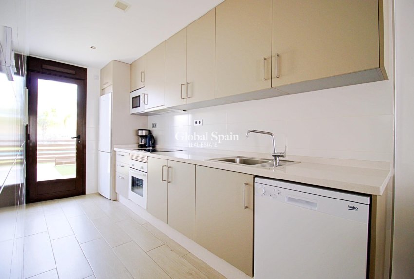 Wederverkoop - APPARTEMENT -
PILAR DE LA HORADADA - Torre de la Horadada