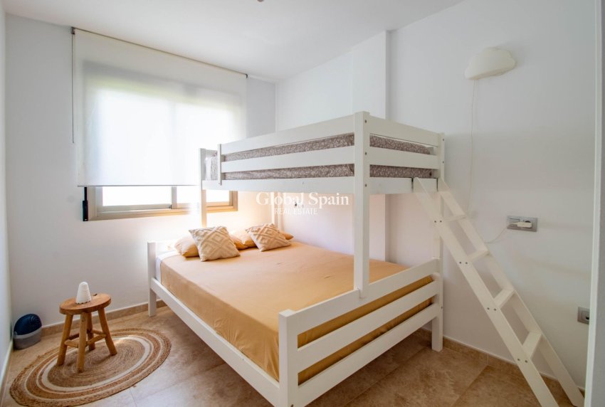 Wederverkoop - APPARTEMENT -
PILAR DE LA HORADADA - Torre de la Horadada