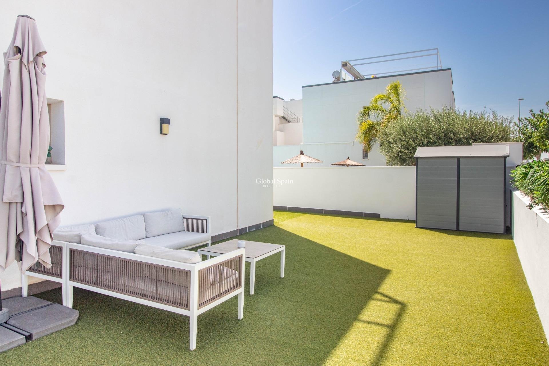 Wederverkoop - APPARTEMENT -
PILAR DE LA HORADADA - Torre de la Horadada