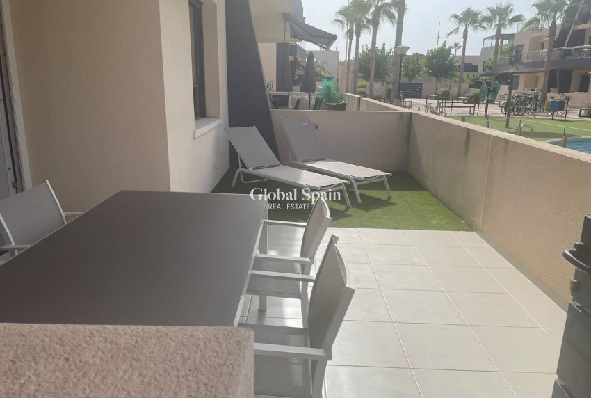 Wederverkoop - APPARTEMENT -
PILAR DE LA HORADADA - Torre de la Horadada