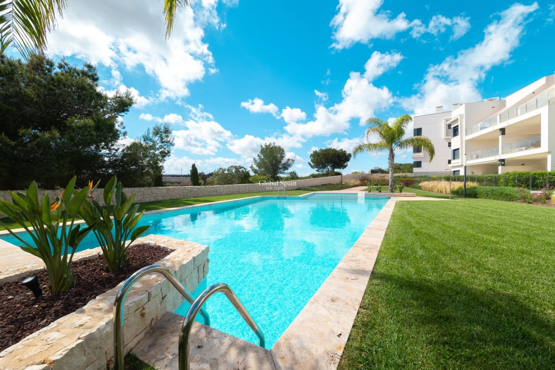 Wederverkoop - APPARTEMENT -
PILAR DE LA HORADADA