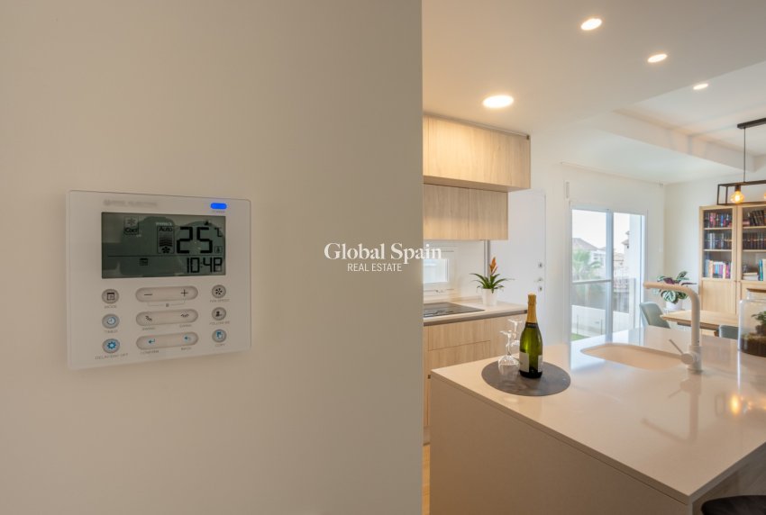 Wederverkoop - Appartement plat -
SAN MIGUEL DE SALINAS - Blue Lagoon