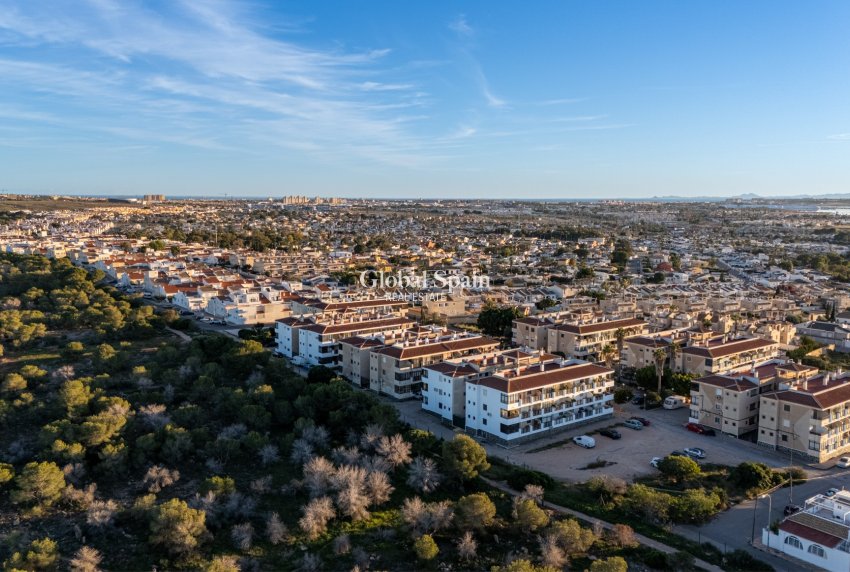 Wederverkoop - Appartement plat -
TORREVIEJA - La Siesta