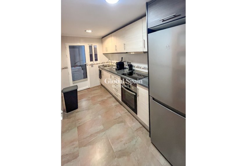 Wederverkoop - APPARTEMENT -
PLAYA DEL CURA  - Torrevieja