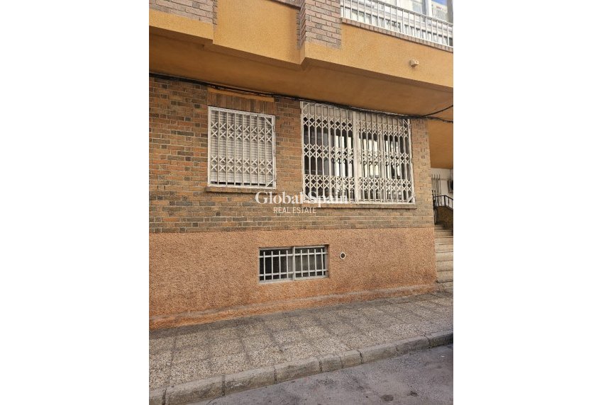 Wederverkoop - APPARTEMENT -
PLAYA DEL CURA  - Torrevieja