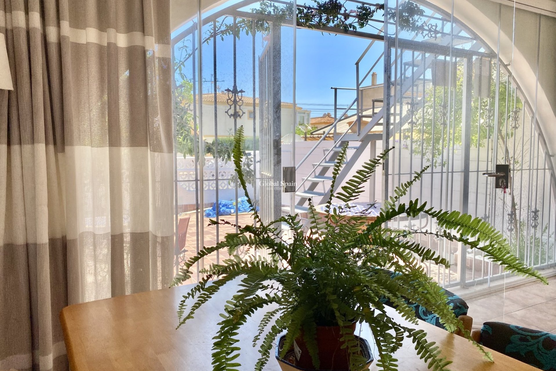 Wederverkoop - APPARTEMENT -
PLAYA FLAMENCA - Costa Blanca