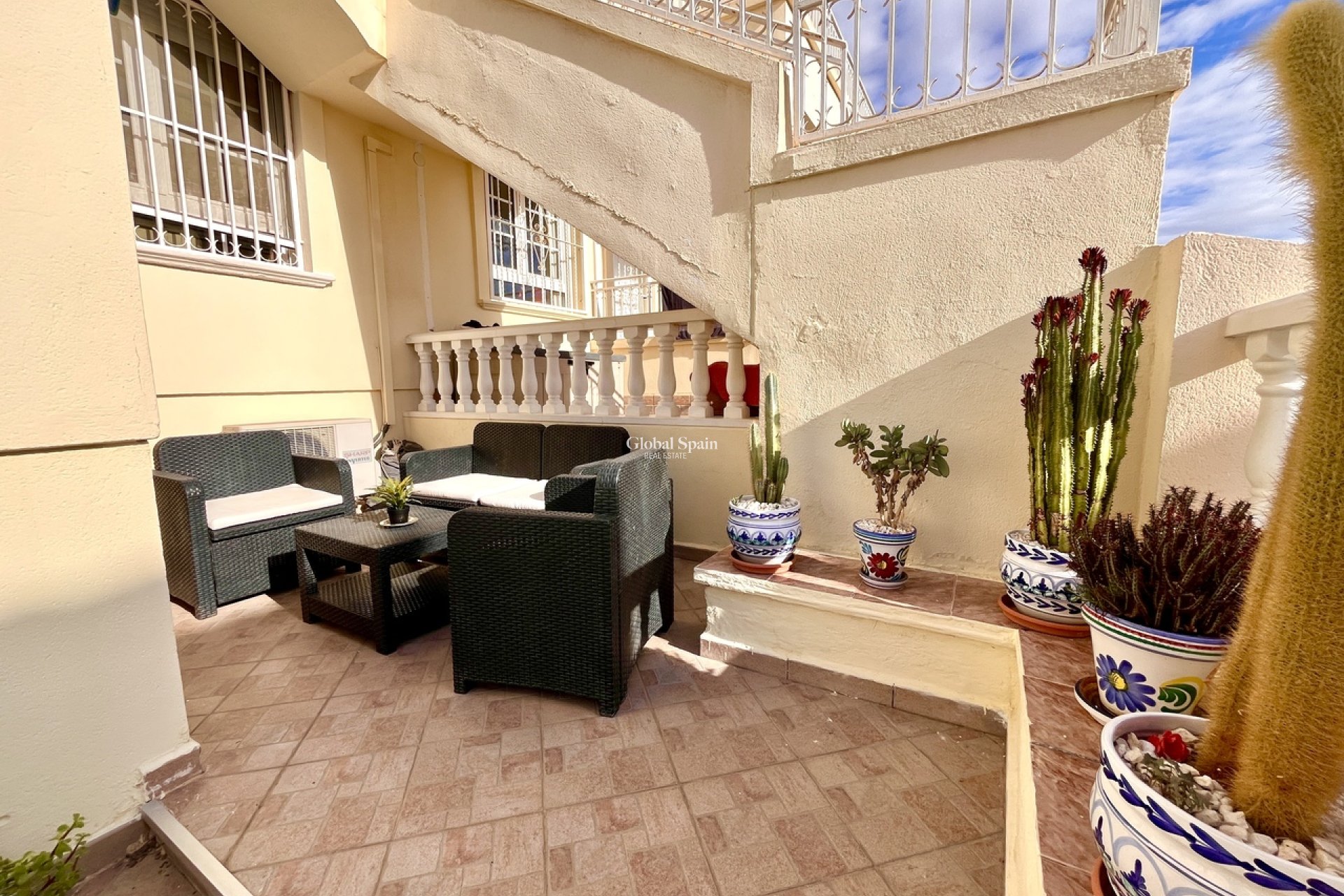 Wederverkoop - APPARTEMENT -
PLAYA FLAMENCA - Costa Blanca