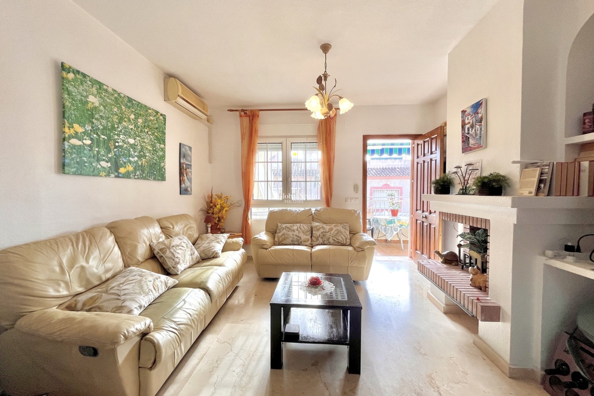 Wederverkoop - APPARTEMENT -
PLAYA FLAMENCA - Costa Blanca