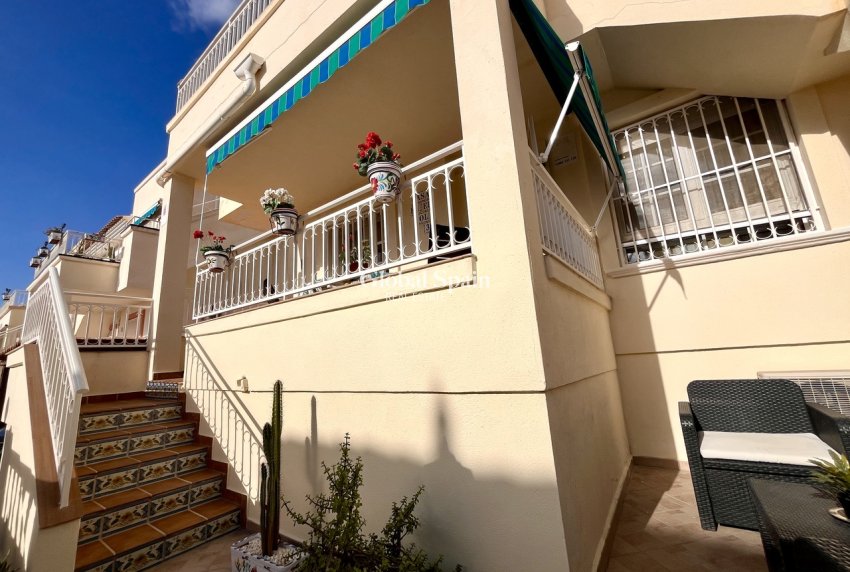 Wederverkoop - APPARTEMENT -
PLAYA FLAMENCA - Costa Blanca