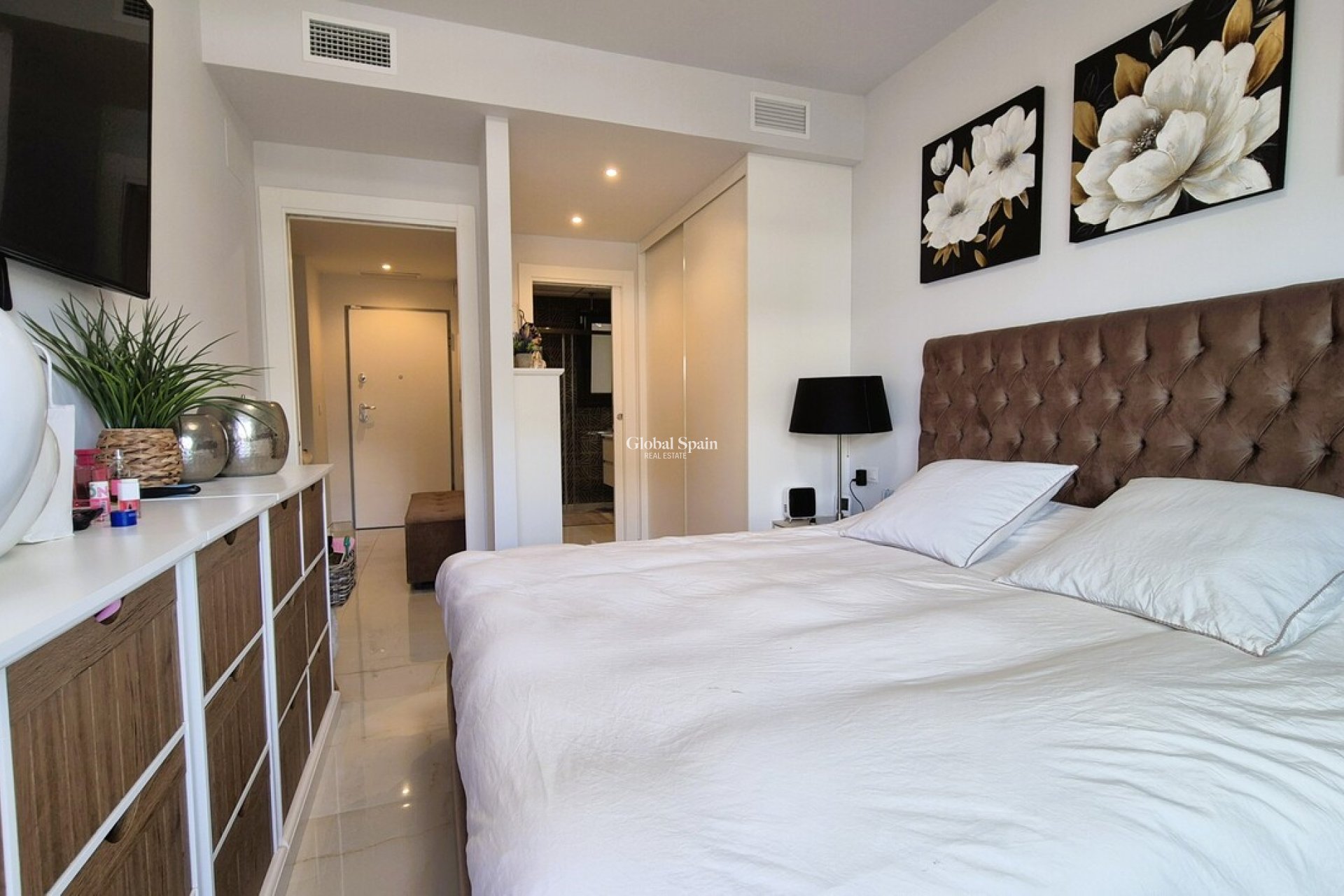 Wederverkoop - APPARTEMENT -
PLAYA FLAMENCA - Costa Blanca