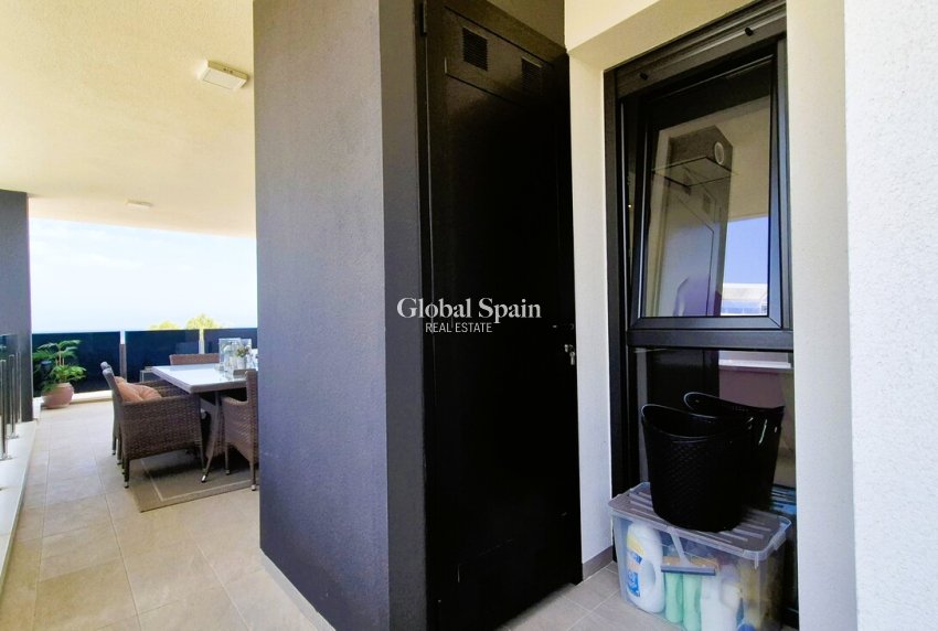 Wederverkoop - APPARTEMENT -
PLAYA FLAMENCA - Costa Blanca