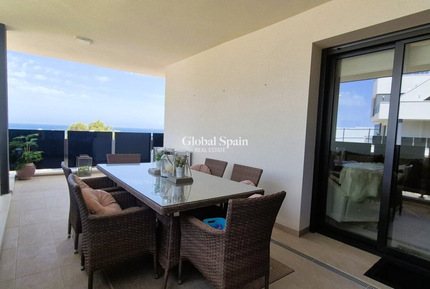 Wederverkoop - APPARTEMENT -
PLAYA FLAMENCA - Costa Blanca