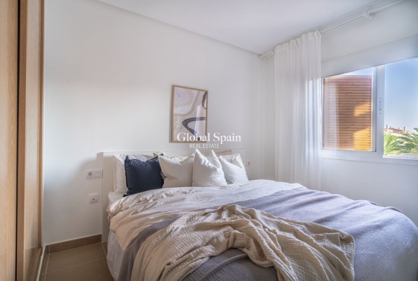 Wederverkoop - Appartement -
PLAYA FLAMENCA - Zeniamar