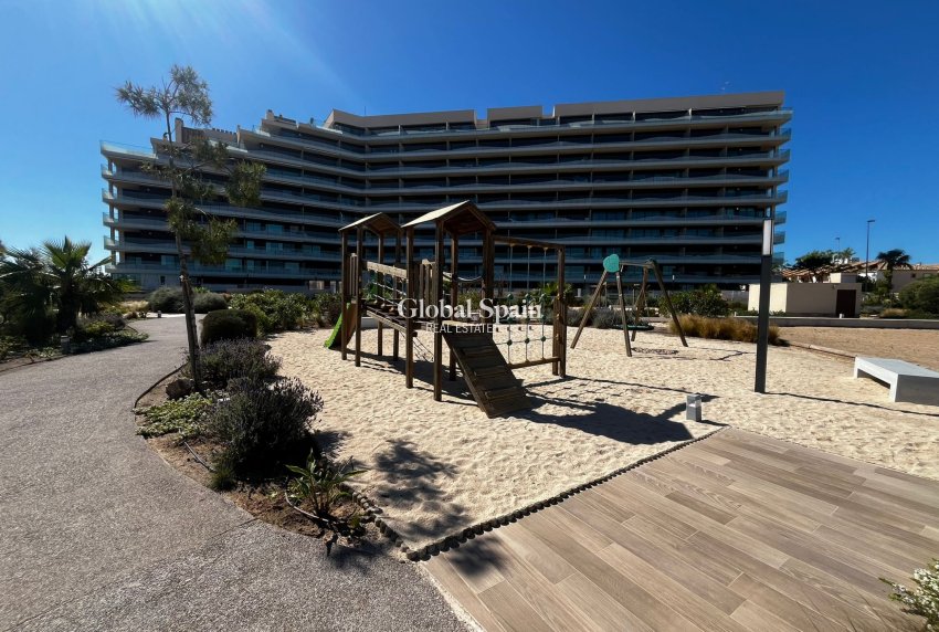 Wederverkoop - APPARTEMENT -
PLAYA HONDA - Costa Calida