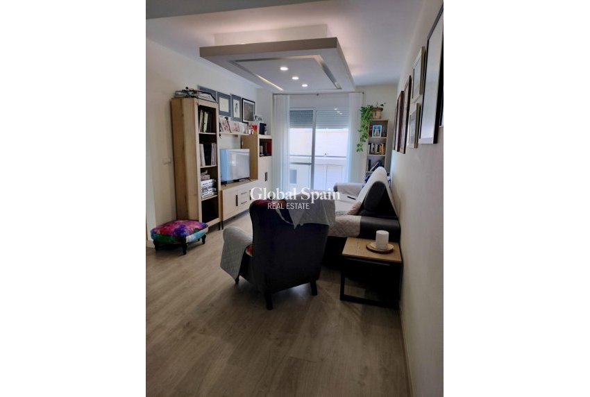 Wederverkoop - APPARTEMENT -
PUERTO DE MAZARRÓN - Centro