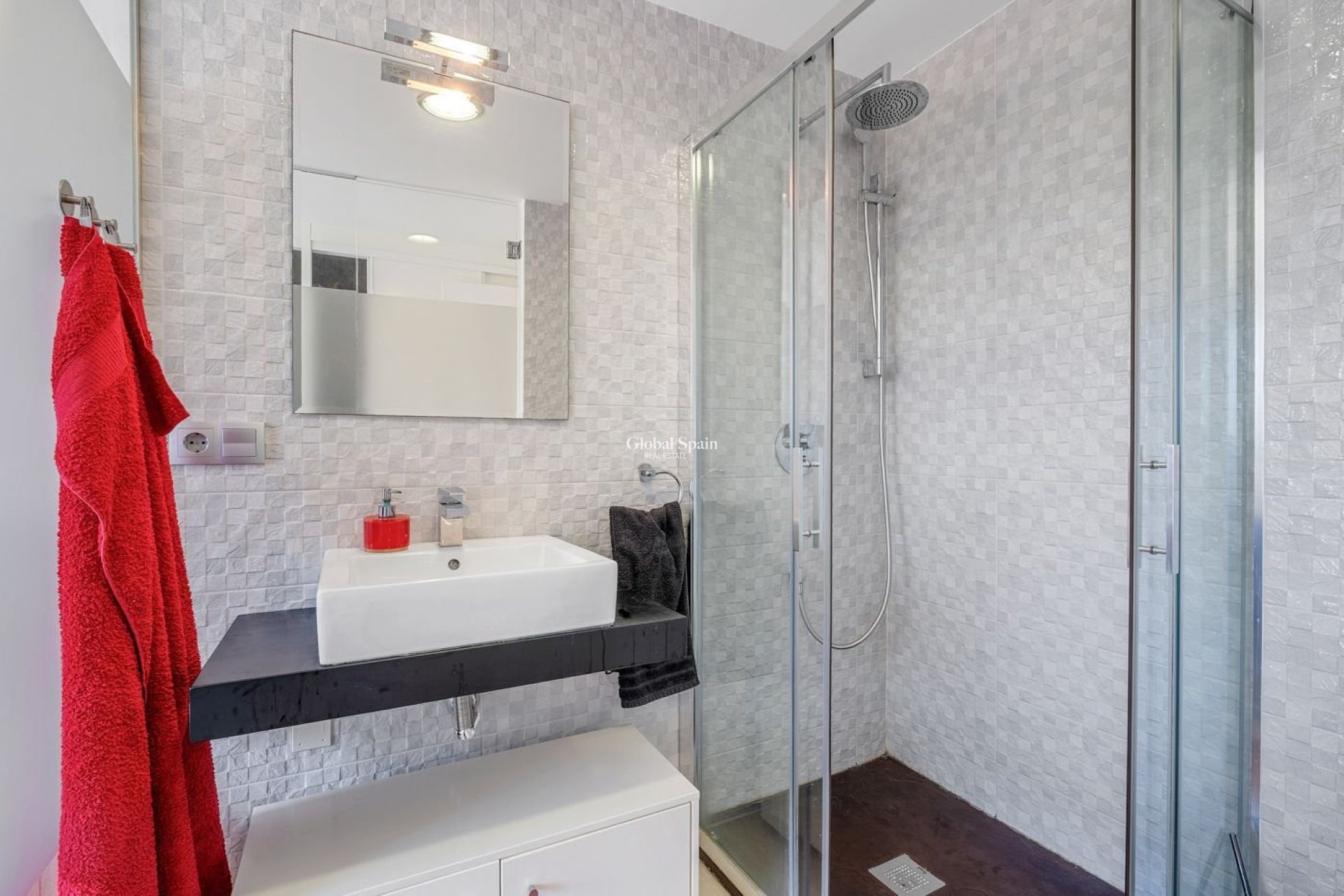 Wederverkoop - APPARTEMENT -
PUNTA PRIMA - Costa Blanca