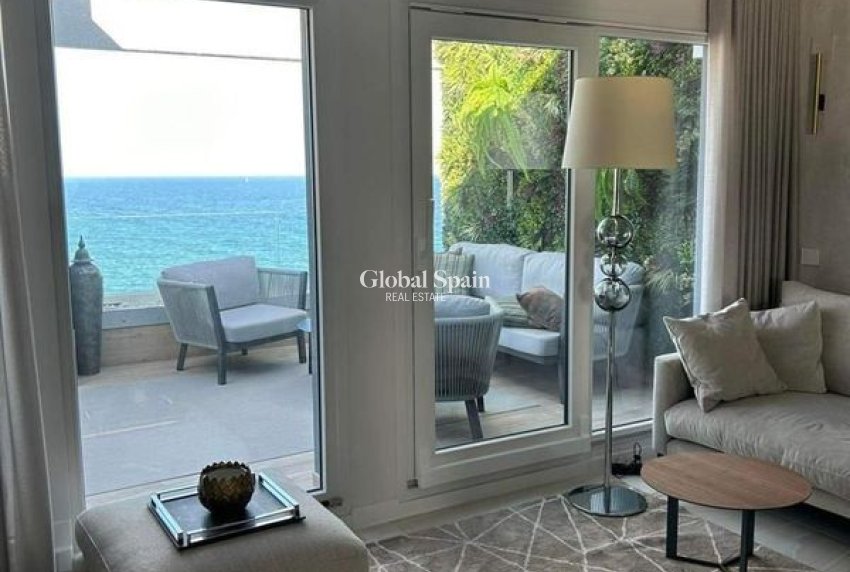 Wederverkoop - APPARTEMENT -
PUNTA PRIMA - Costa Blanca