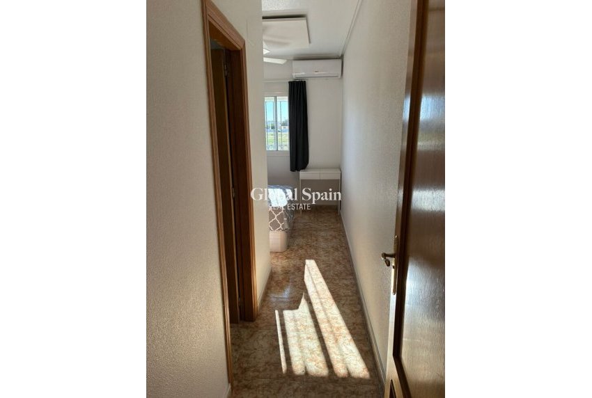 Wederverkoop - APPARTEMENT -
PUNTA PRIMA - Costa Blanca