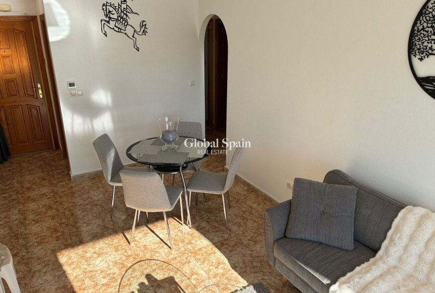 Wederverkoop - APPARTEMENT -
PUNTA PRIMA - Costa Blanca