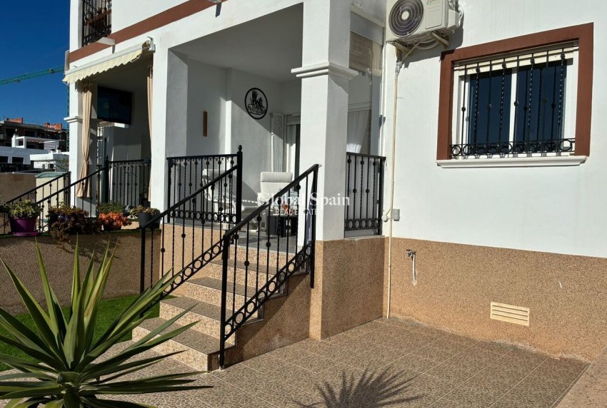 Wederverkoop - APPARTEMENT -
PUNTA PRIMA - Costa Blanca