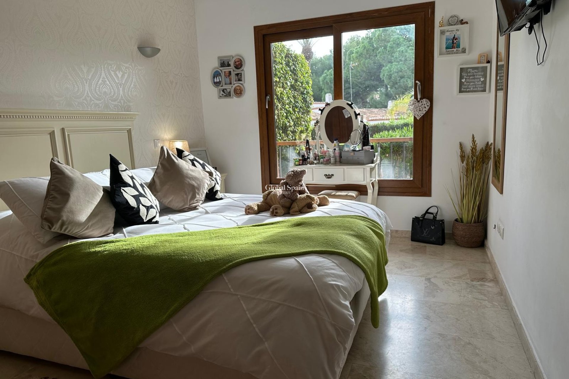 Wederverkoop - APPARTEMENT -
PUNTA PRIMA - Costa Blanca