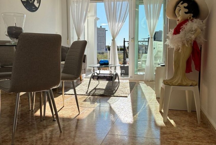 Wederverkoop - APPARTEMENT -
PUNTA PRIMA - Costa Blanca