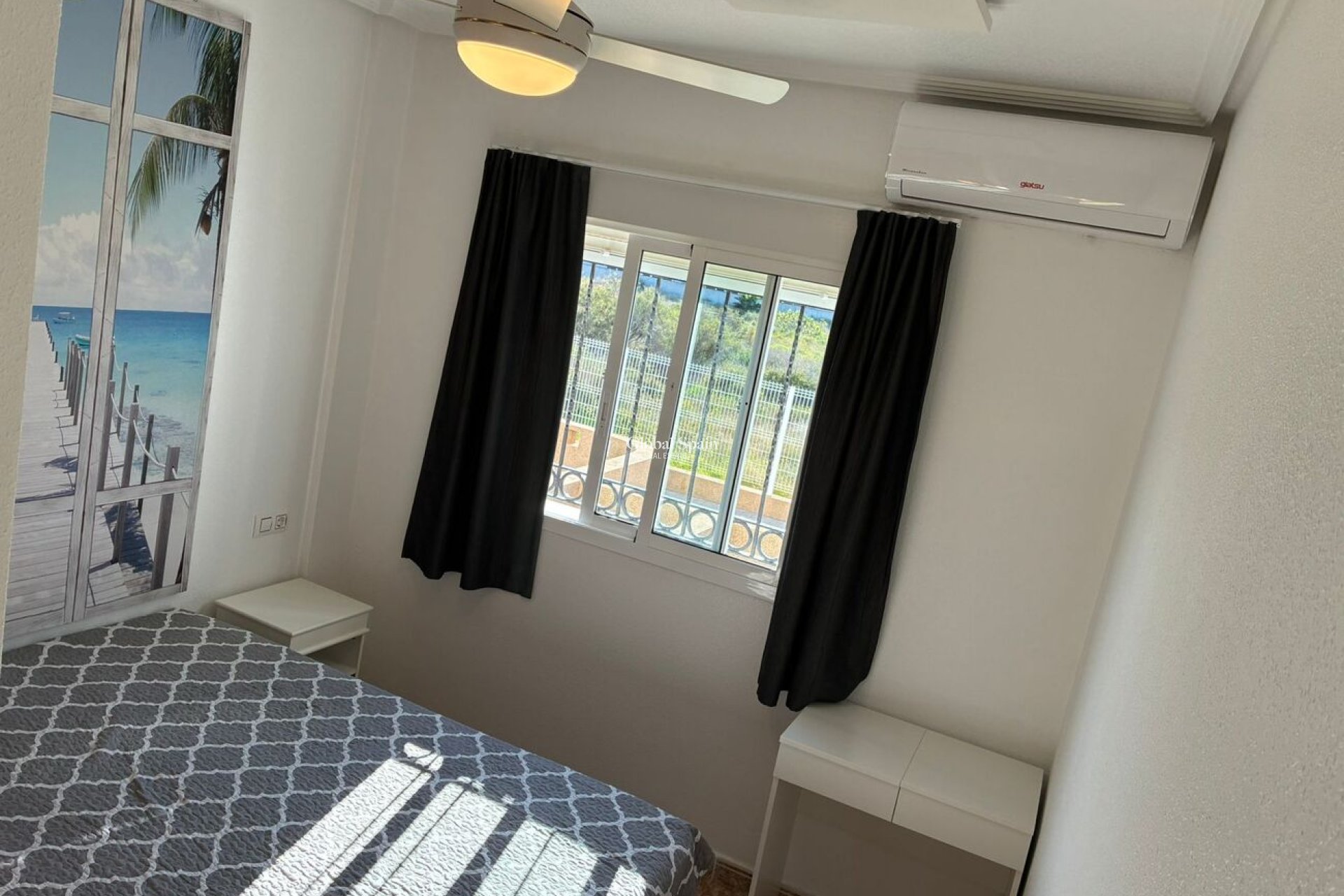 Wederverkoop - APPARTEMENT -
PUNTA PRIMA - Costa Blanca