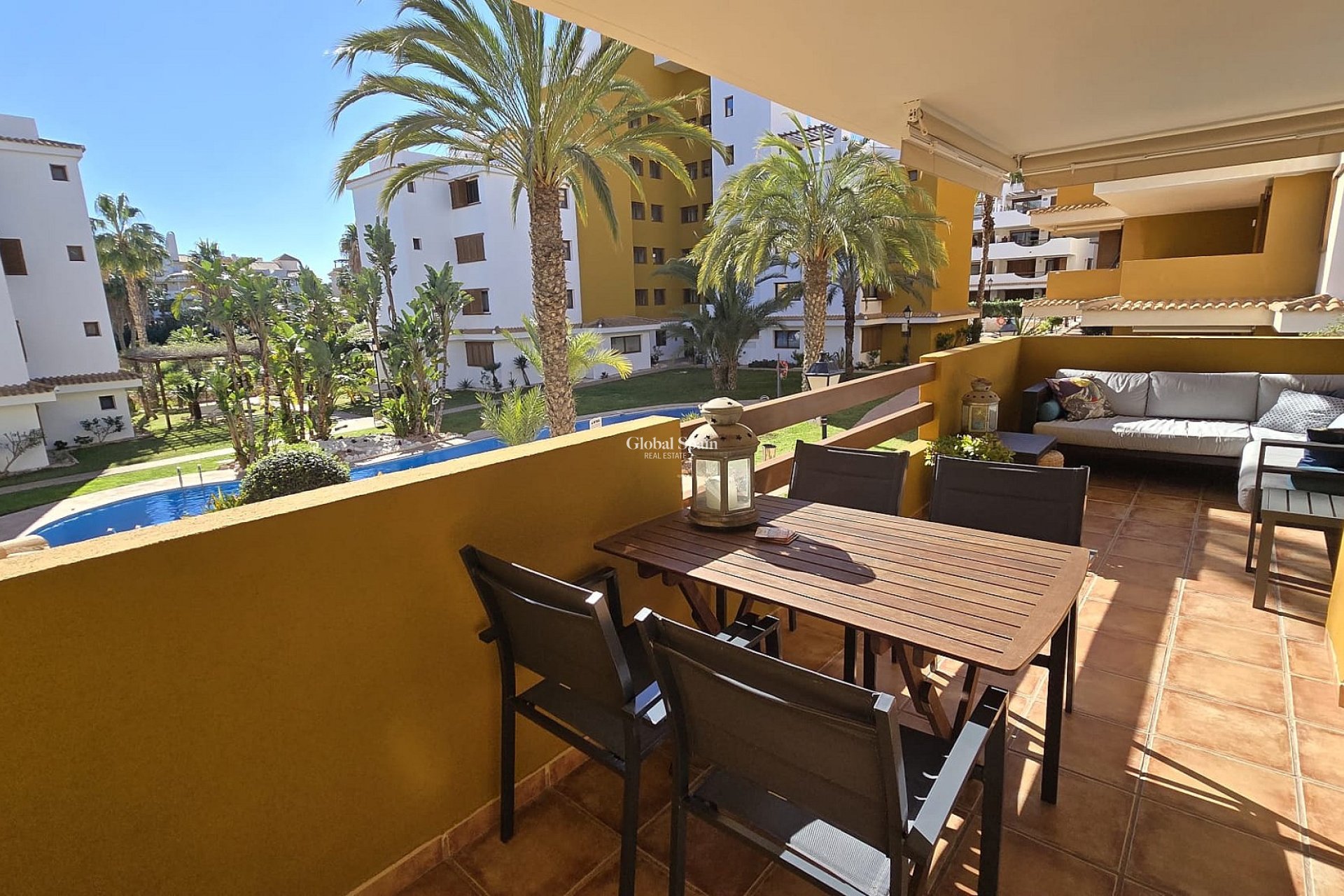 Wederverkoop - APPARTEMENT -
PUNTA PRIMA - Costa Blanca