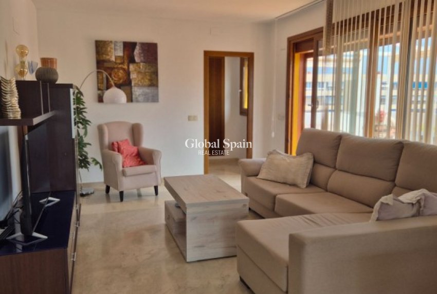 Wederverkoop - APPARTEMENT -
PUNTA PRIMA - Costa Blanca