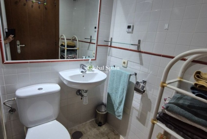 Wederverkoop - APPARTEMENT -
PUNTA PRIMA - Costa Blanca