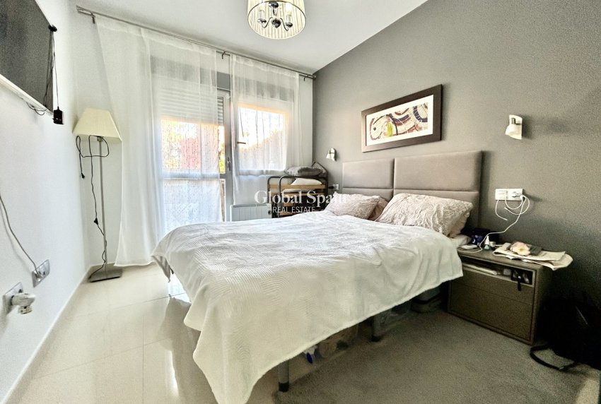 Wederverkoop - APPARTEMENT -
PUNTA PRIMA - Costa Blanca