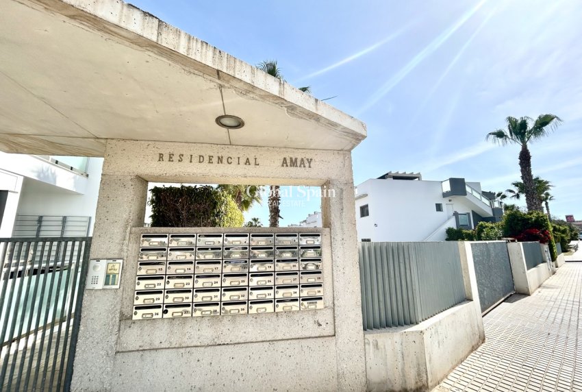 Wederverkoop - APPARTEMENT -
PUNTA PRIMA - Costa Blanca