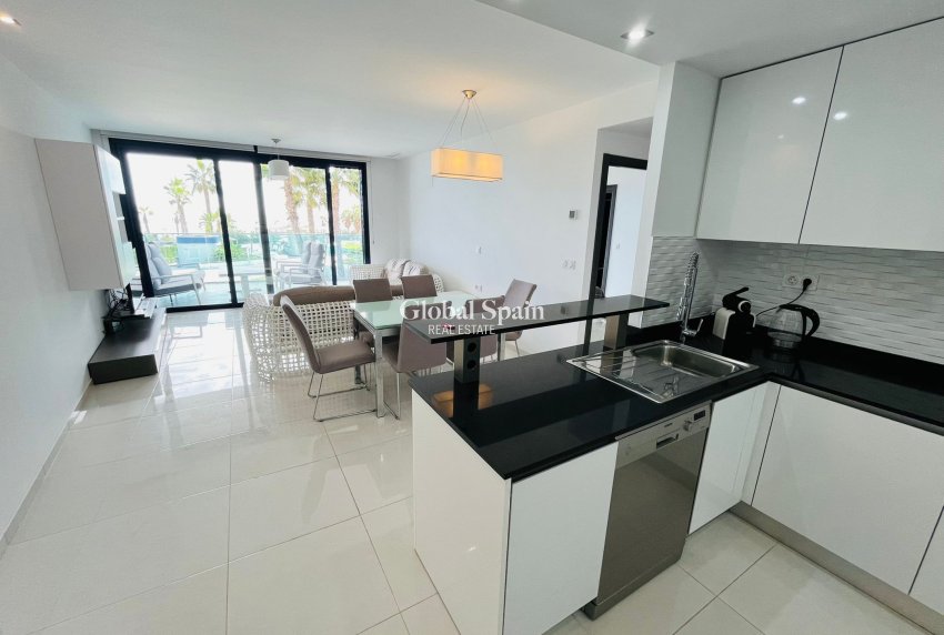 Wederverkoop - APPARTEMENT -
PUNTA PRIMA - Costa Blanca