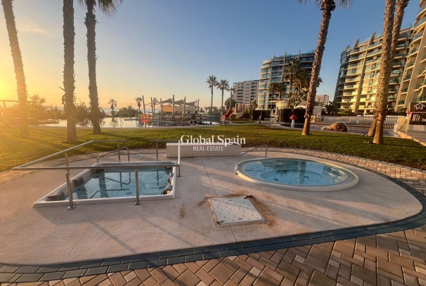 Wederverkoop - APPARTEMENT -
PUNTA PRIMA - Costa Blanca