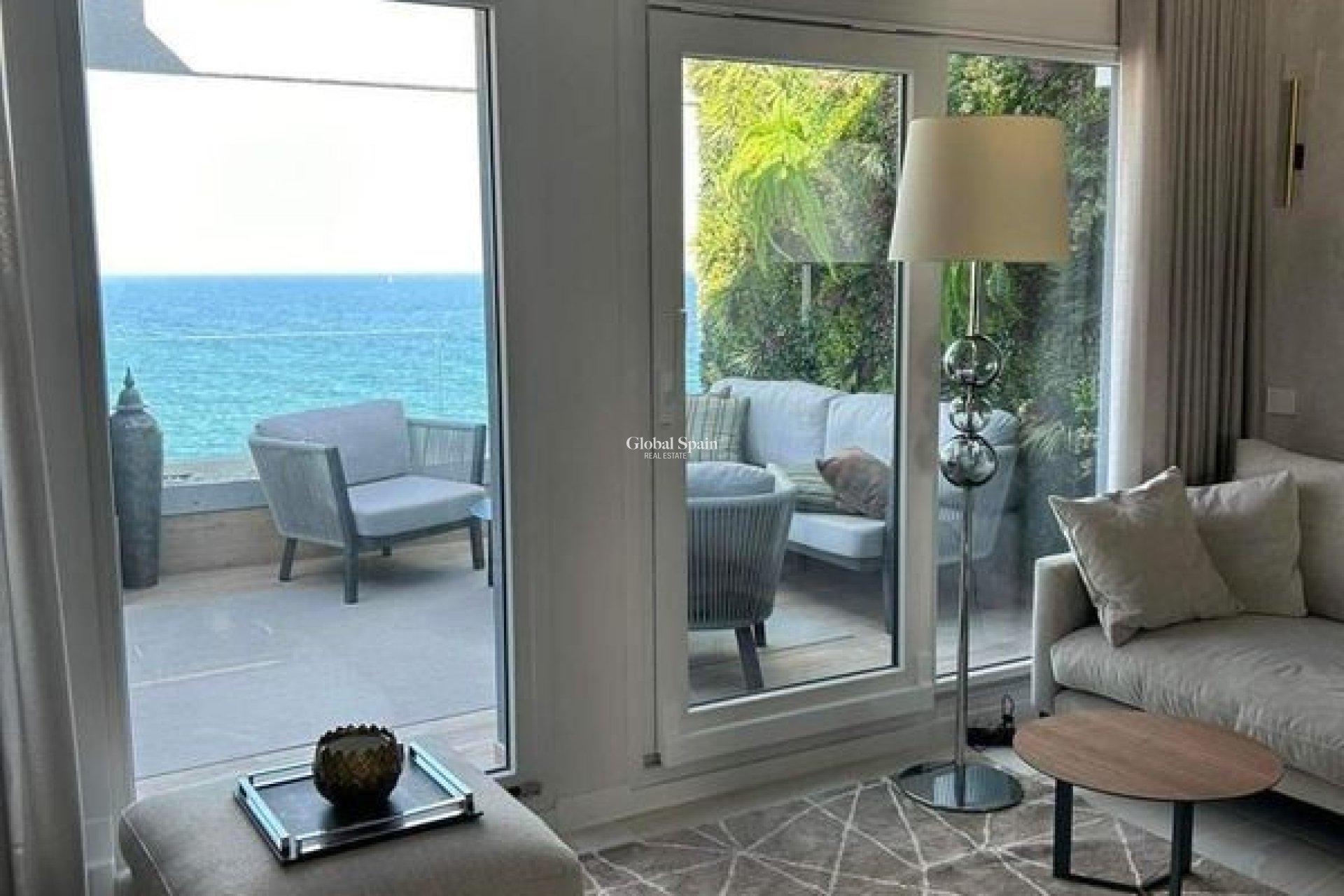 Wederverkoop - APPARTEMENT -
PUNTA PRIMA - Costa Blanca