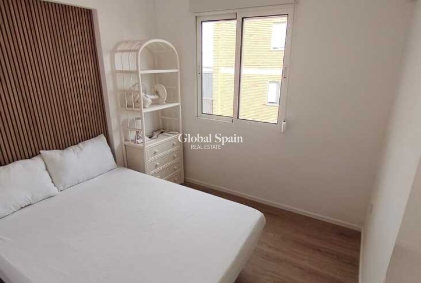 Wederverkoop - APPARTEMENT -
PUNTA PRIMA - Costa Blanca