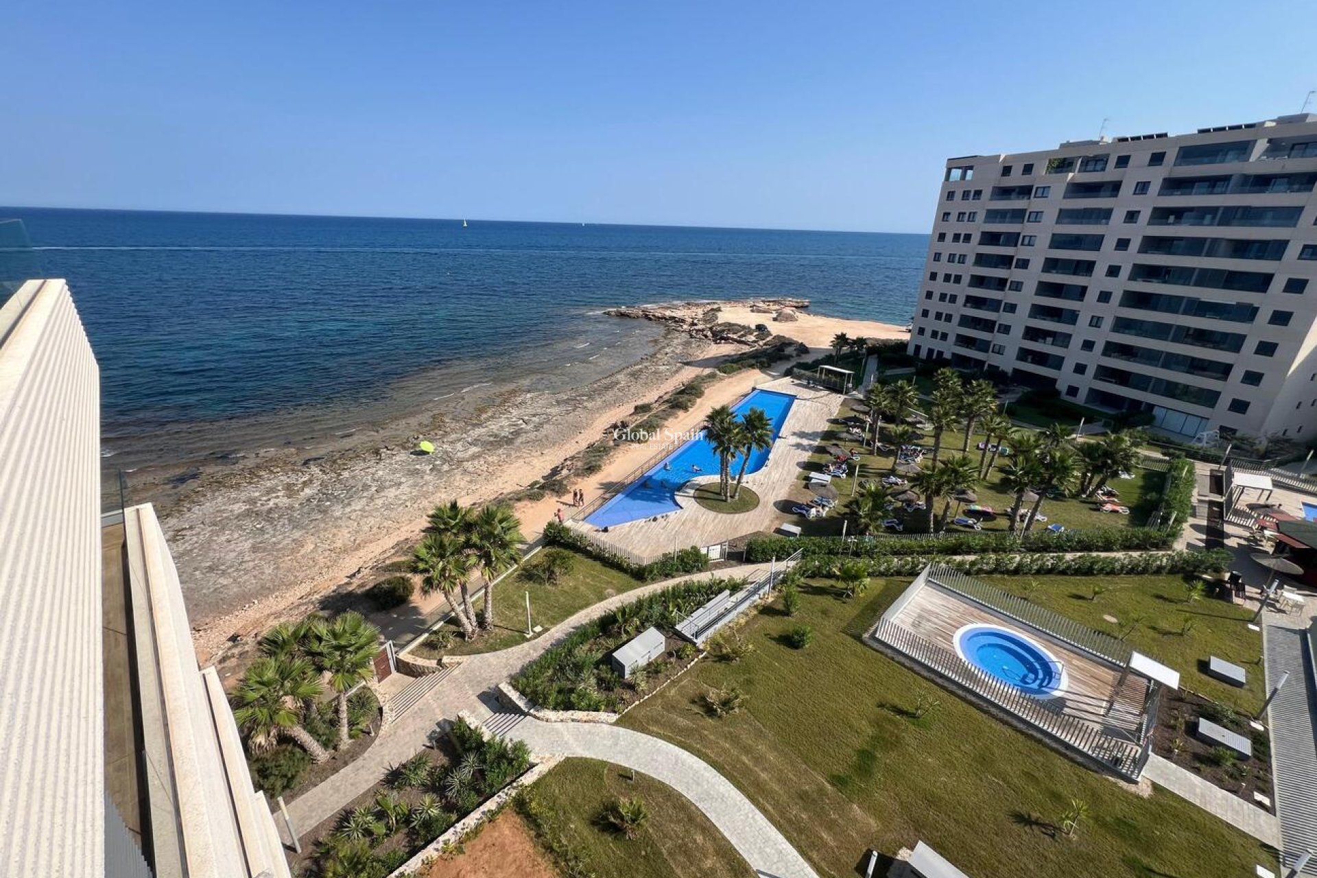 Wederverkoop - APPARTEMENT -
PUNTA PRIMA - Orihuela Costa