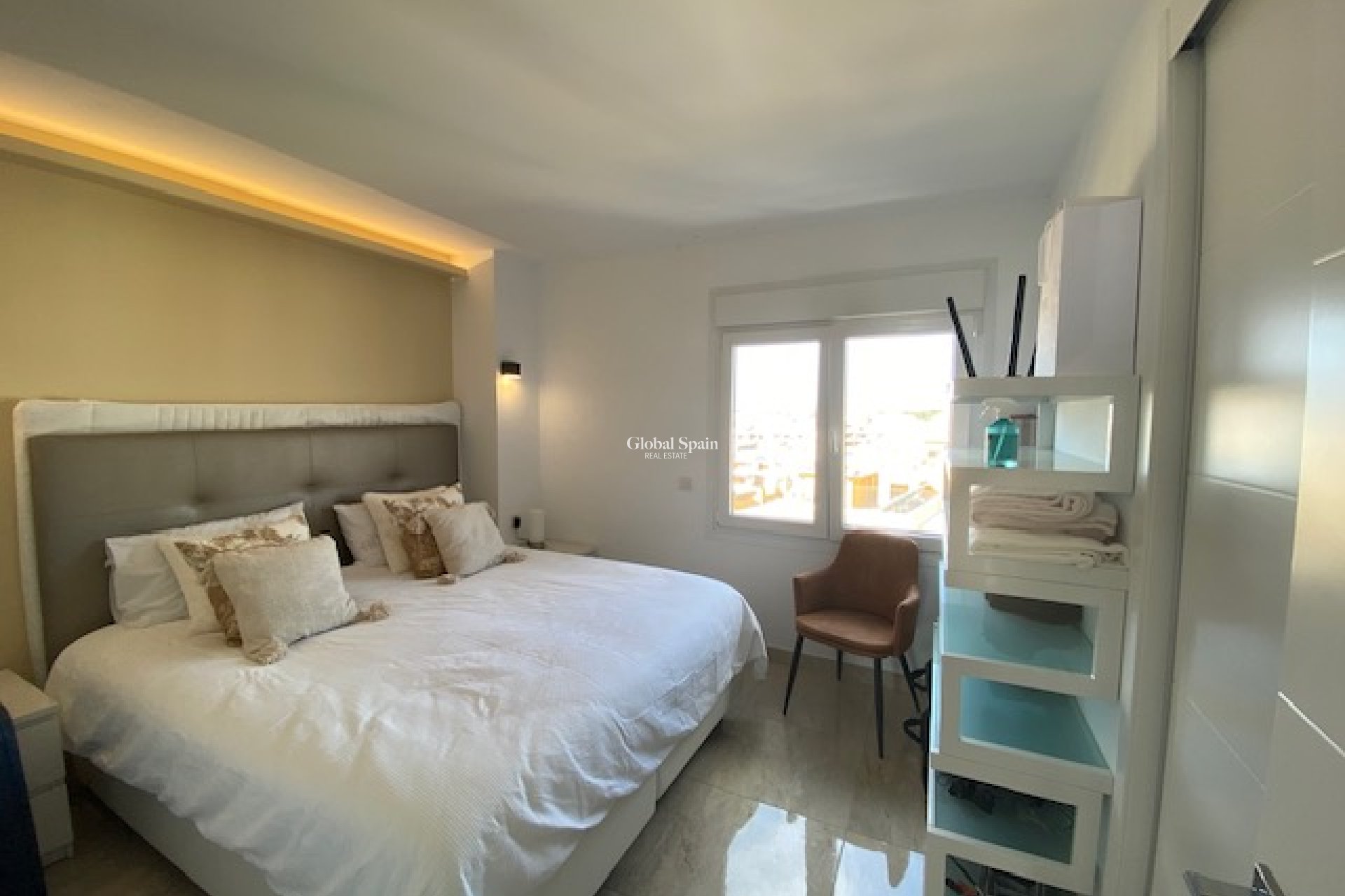 Wederverkoop - APPARTEMENT -
PUNTA PRIMA - Panorama Park