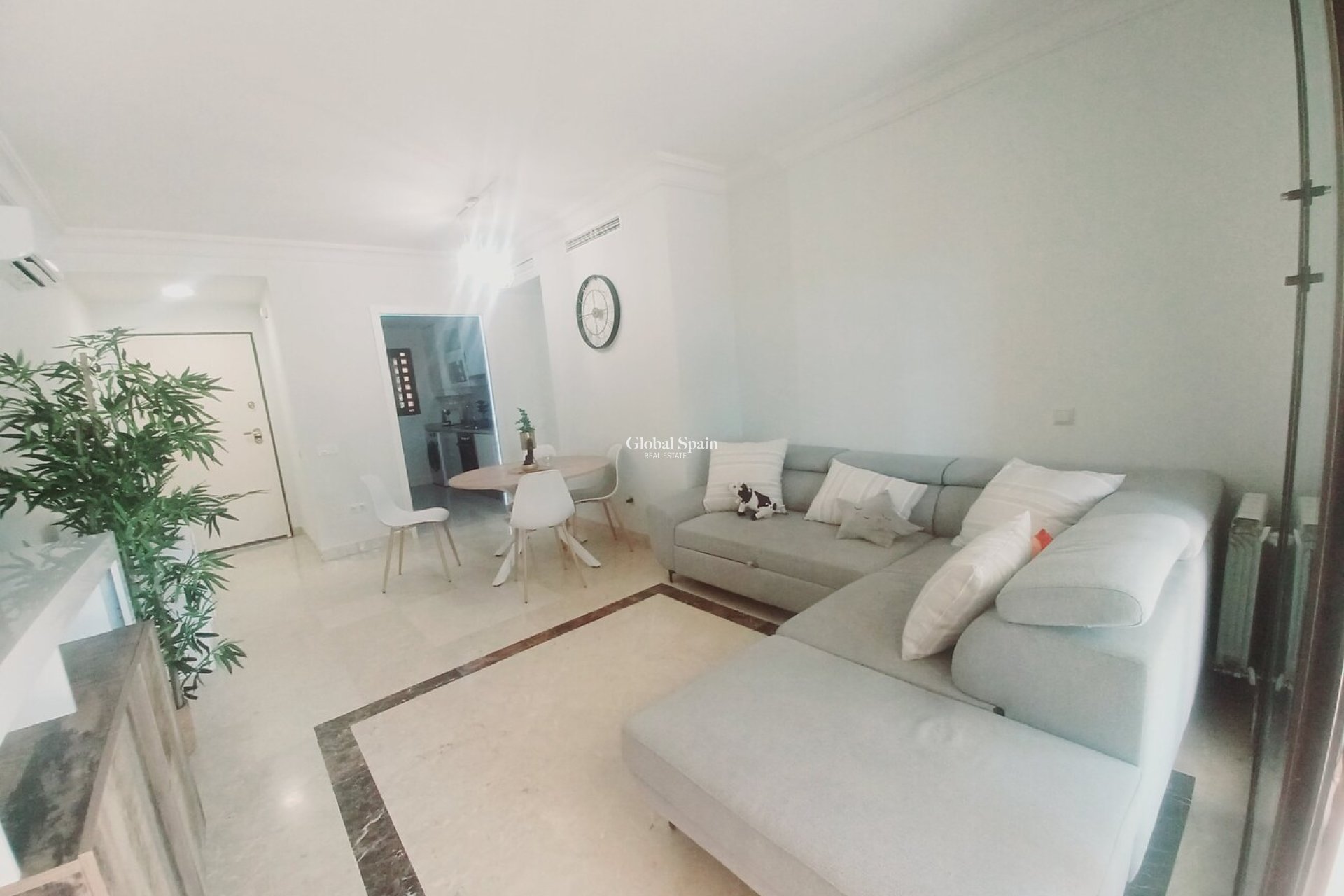 Wederverkoop - APPARTEMENT -
RODA - Inland