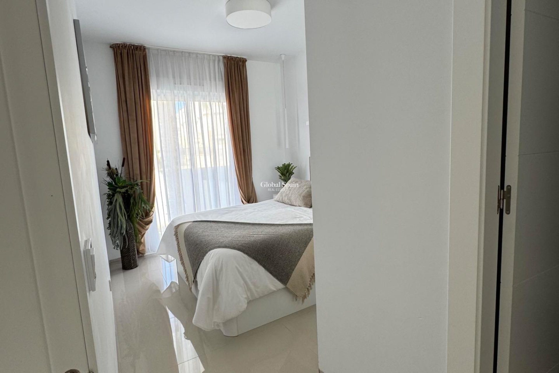 Wederverkoop - APPARTEMENT -
ROJALES - Cuidad Quesada