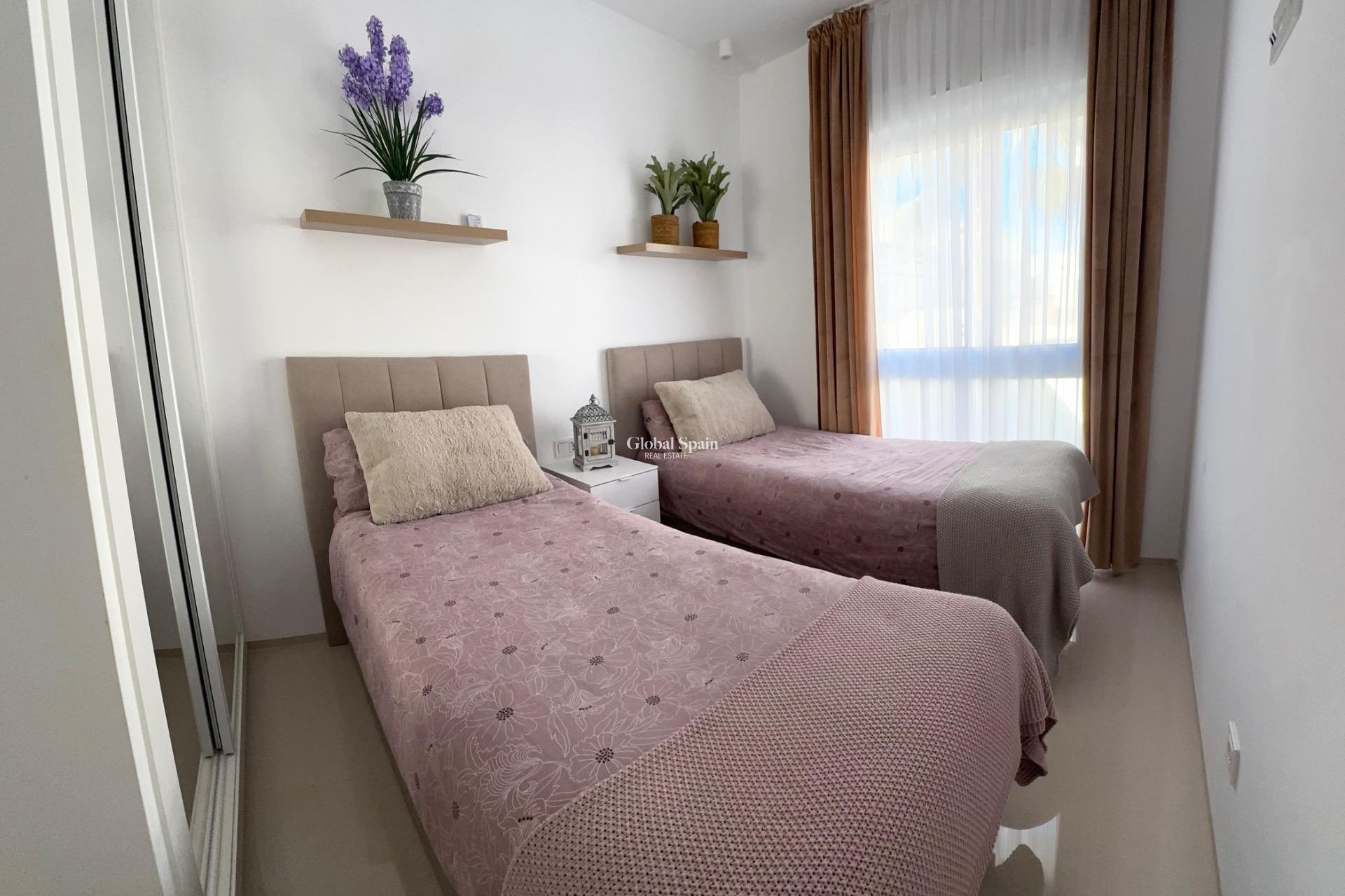 Wederverkoop - APPARTEMENT -
ROJALES - Cuidad Quesada