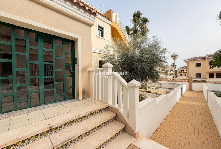 Wederverkoop - APPARTEMENT -
ROJALES - Doña Pepa