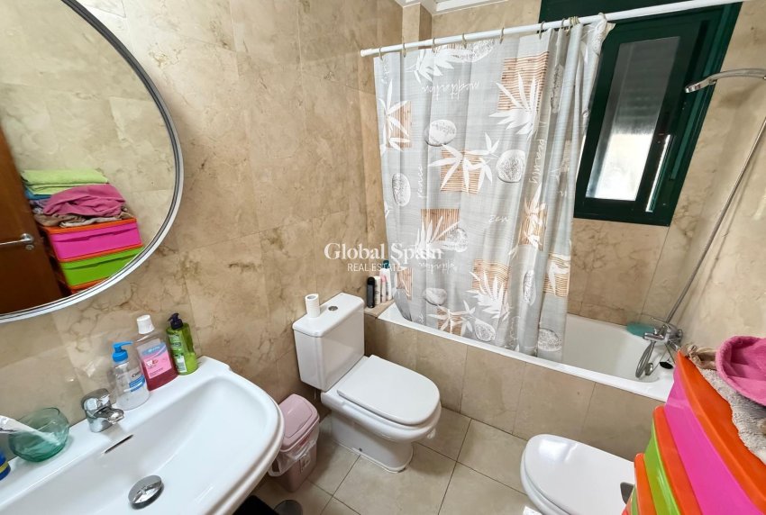 Wederverkoop - APPARTEMENT -
ROJALES - Doña Pepa