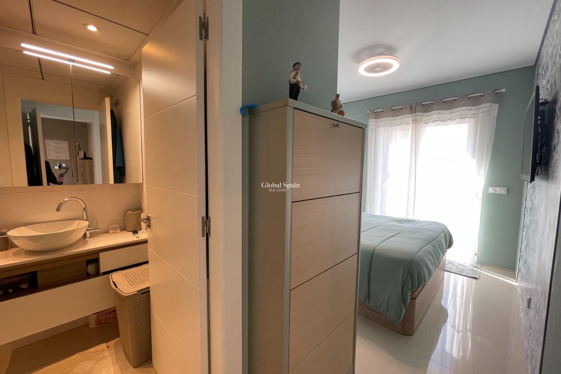 Wederverkoop - APPARTEMENT -
ROJALES - Inland